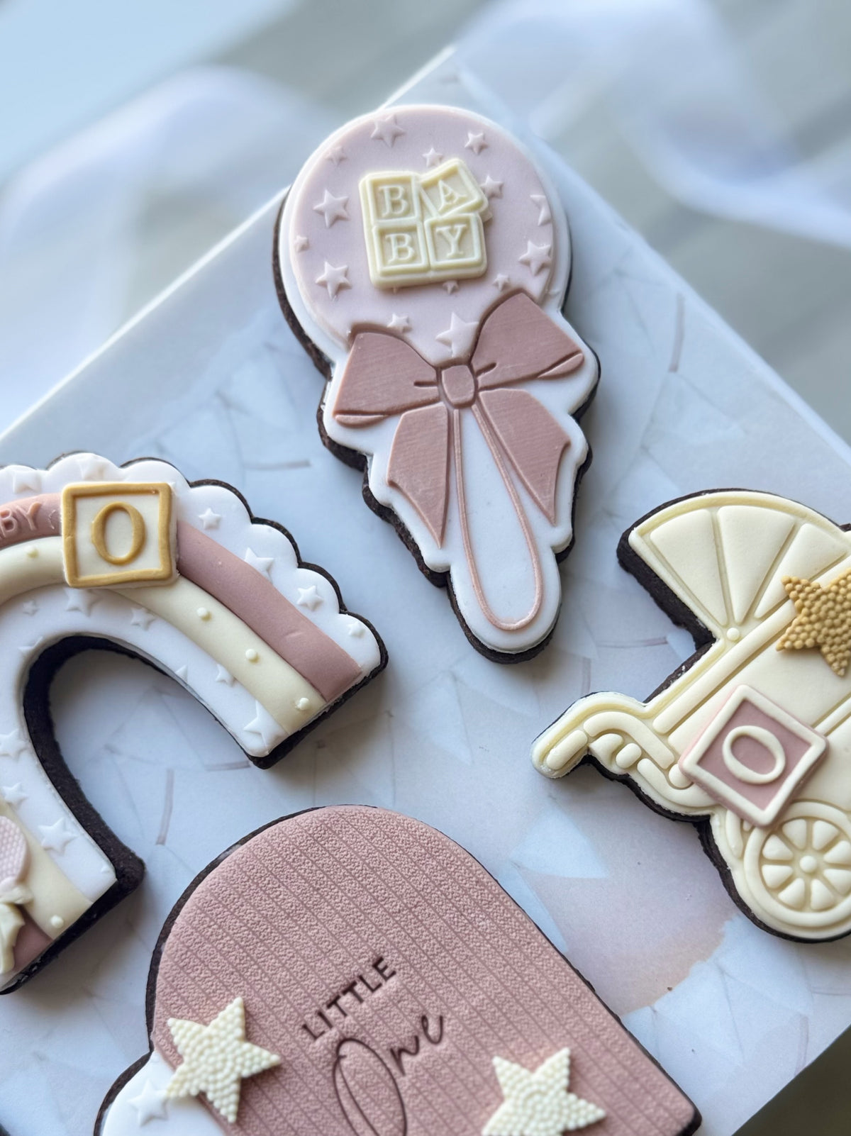 Lemon /Neutral New Baby Cookie Gift Box